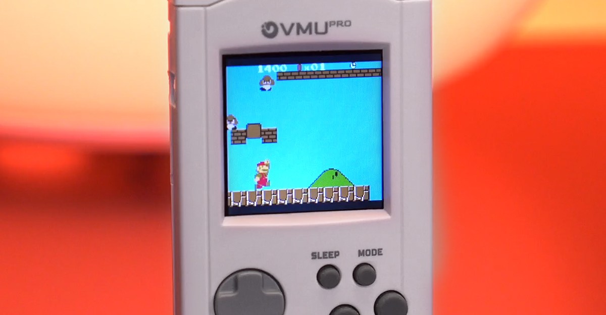 The VMU Pro turns the Dreamcast’s memory card into a handheld emulator