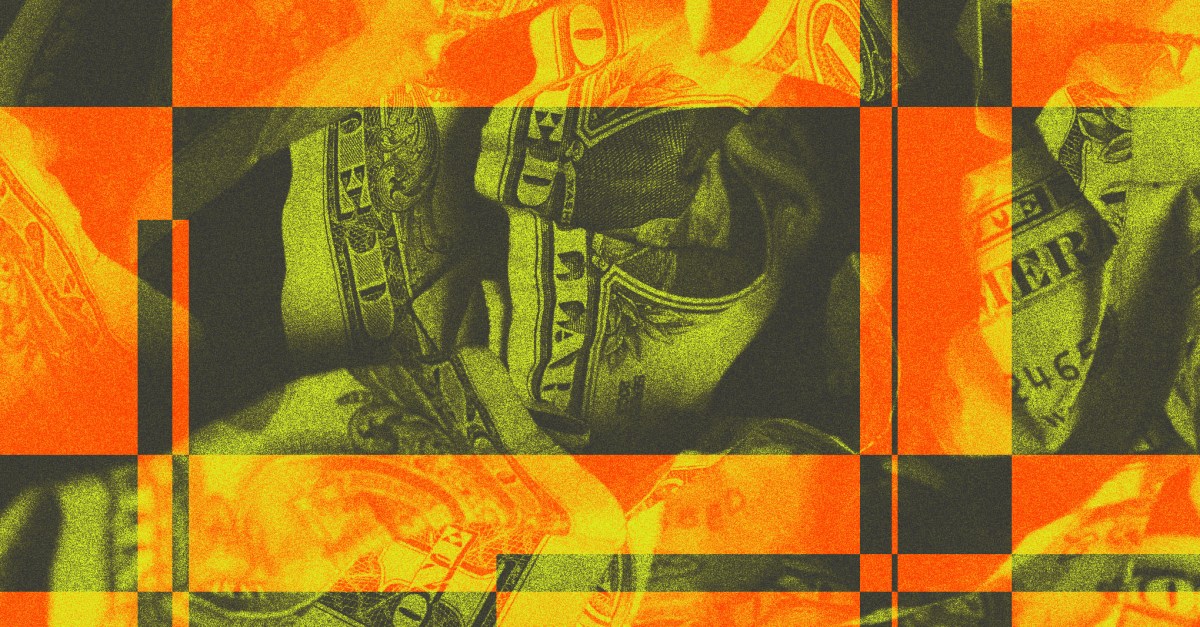 Sen. Warren presses Trump admin on potential AI bailout plans